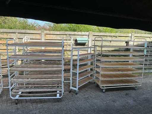 Półki na wypieki imprezowe + półki na chleb + kosze