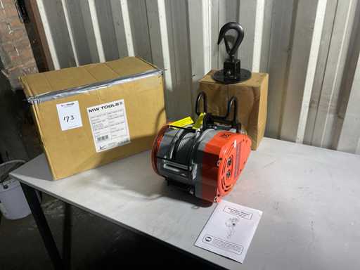 MW Tools Wire Hoist