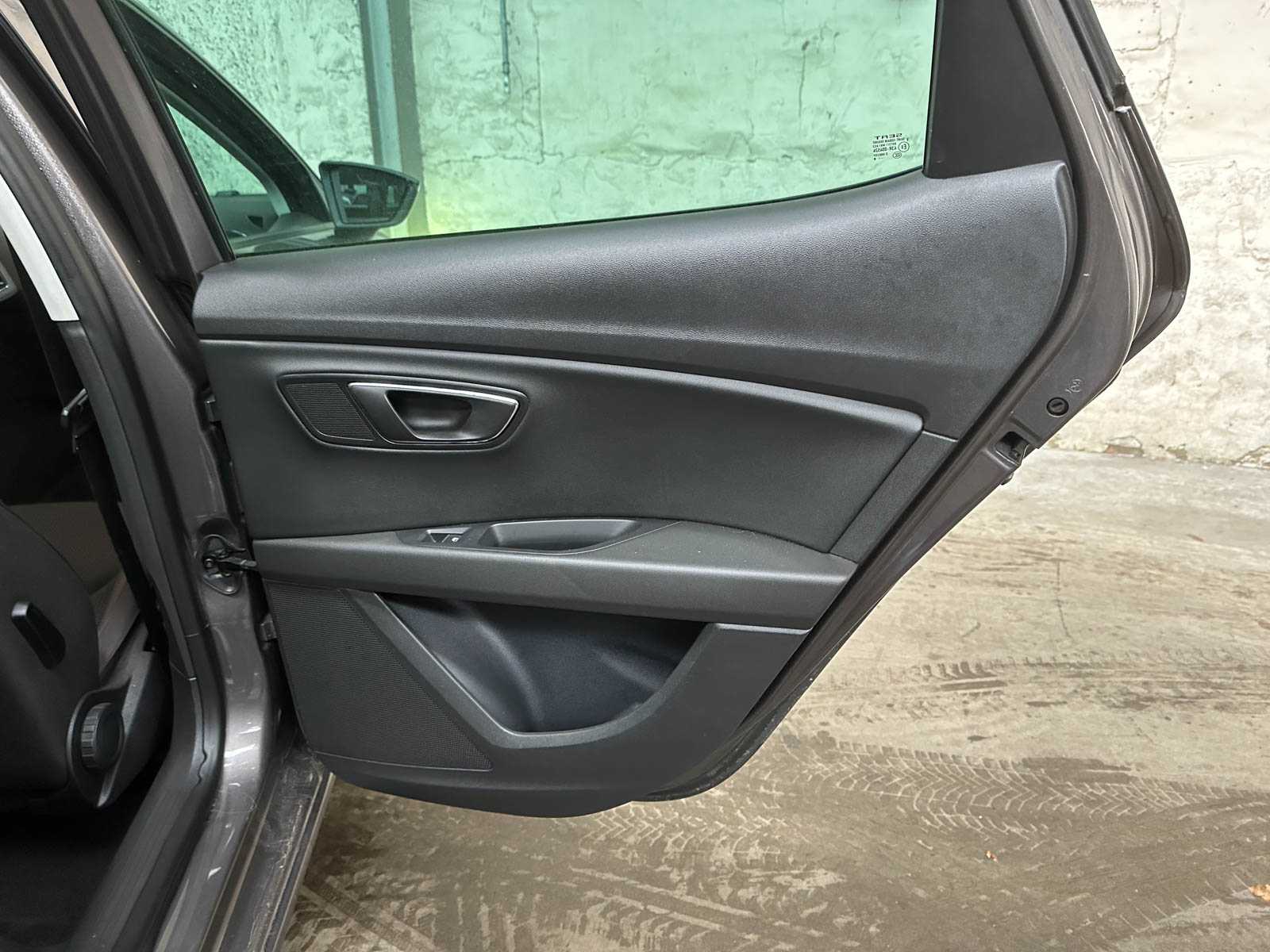 SEAT Leon 1.4 EcoTSI FR Connect 150hp 2016, G-727-KT