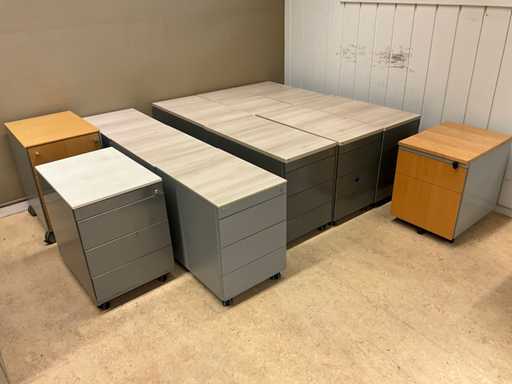 Diverse verrijdbare ladeblokken (12x)