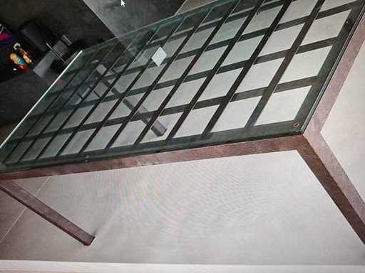 Tavolo da pranzo: tavolo con piano di vetro