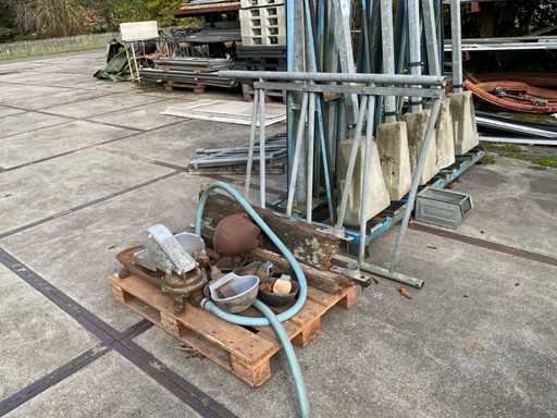 Clôture d’alimentation et abreuvoirs