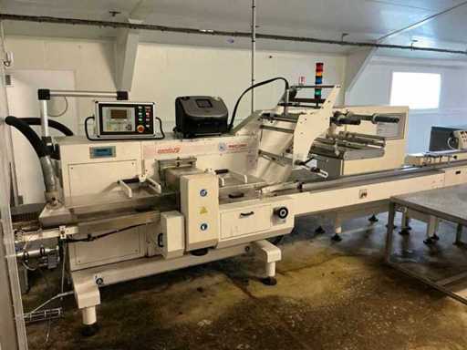Record Panda 2000 Automatic Horizontal Wrapper