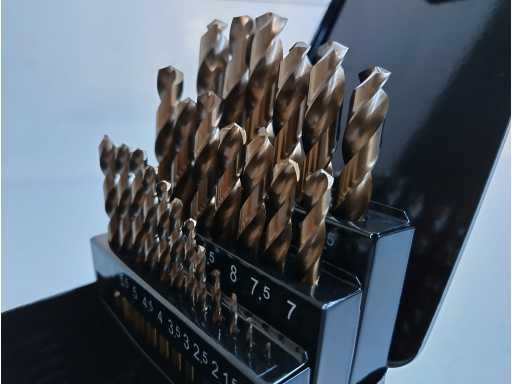 25 pezzi di set di trapano HSS in cobalto