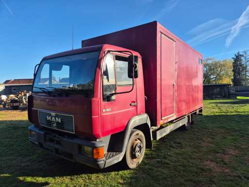 MAN L 75F Horse trailer 1994