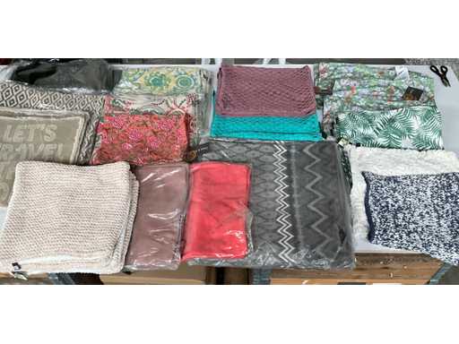 Linen & More + 2Lif Diverse Sierkussen hoezen (61x)