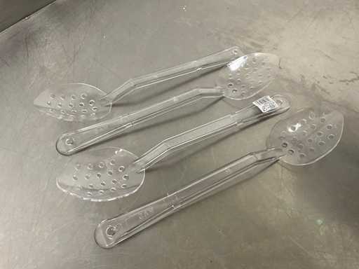 Partij geperforeerde kunststof opscheplepels