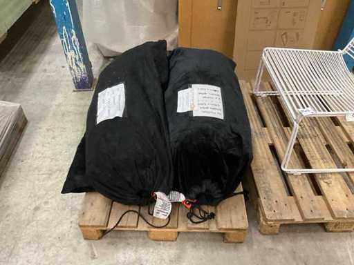 Konvolut Molton, Vorhang einseitig geöst, schwarz, schwere Qualität, unten Bleiband, B1, verpackt in einen Kordelsack 4 Sück