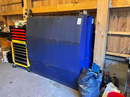 Pionowy zbiornik magazynowy