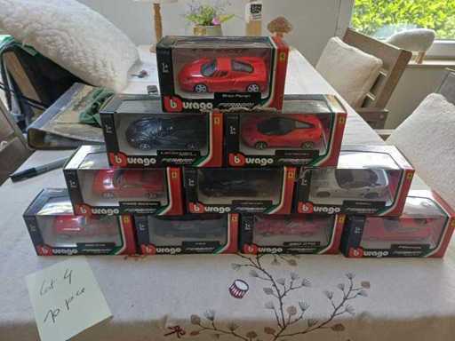 FERRARI - LOT N 4 MINIATURE CAR 1/13 - Other collectibles