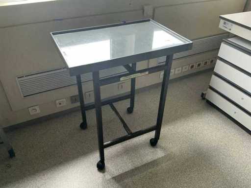 Tavolo da laboratorio mobile