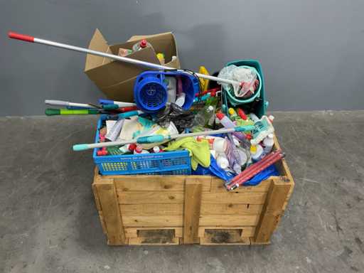 Agent de cur??are în lot