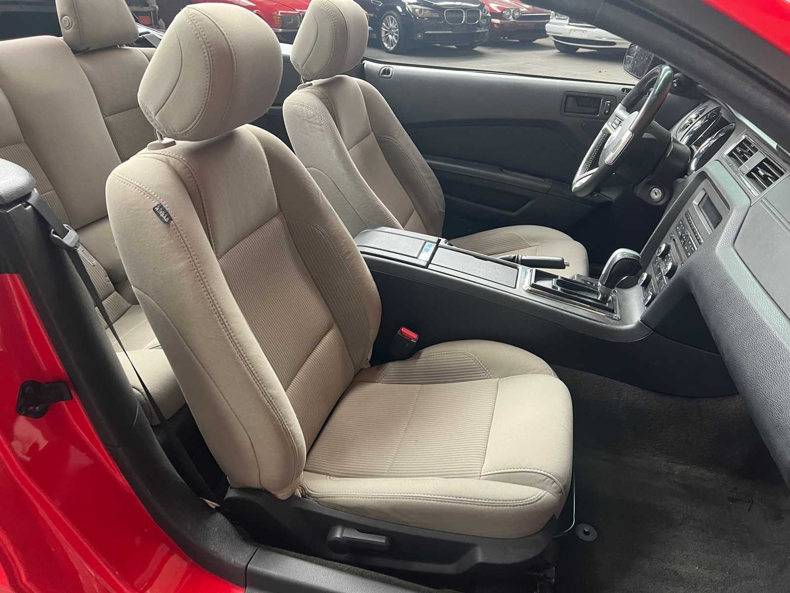 Ford Mustang 3.7 V6 310pk 2014