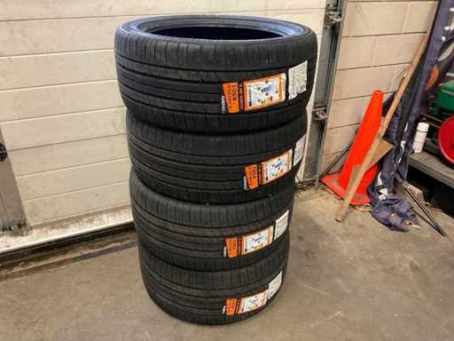 Tracmax Privilo RS01+ Pneumatico per auto (4x) inutilizzato