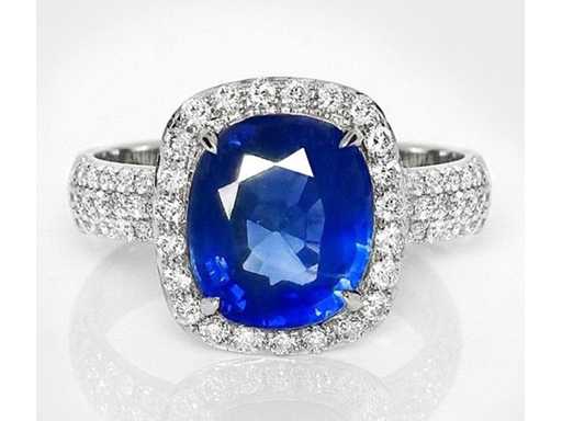 Inel de lux safir albastru viu natural 5,08 carate