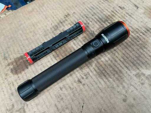 Fluxon FL50B Taschenlampe