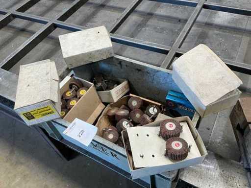 Fournée de brosse à lambeau