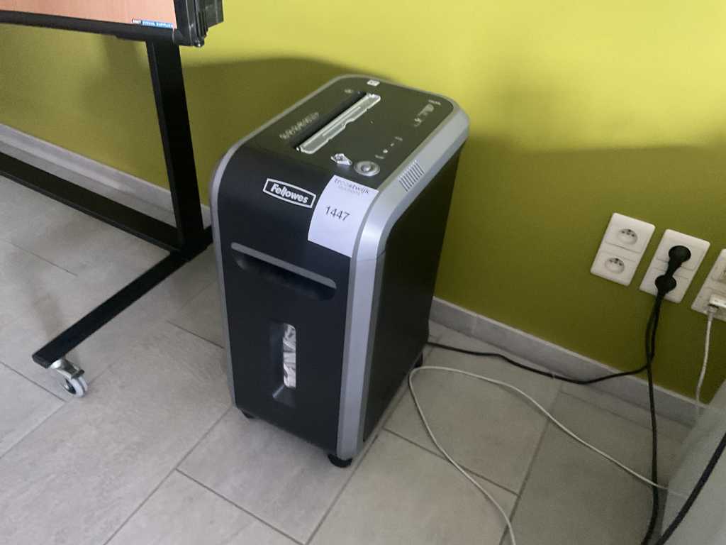 Fellowes Paper Shredder