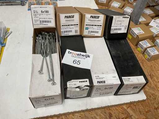 8 Kartons lange Holzschrauben