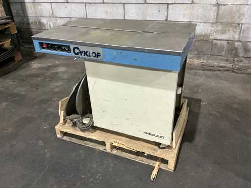 Cyklop Strapping Machine