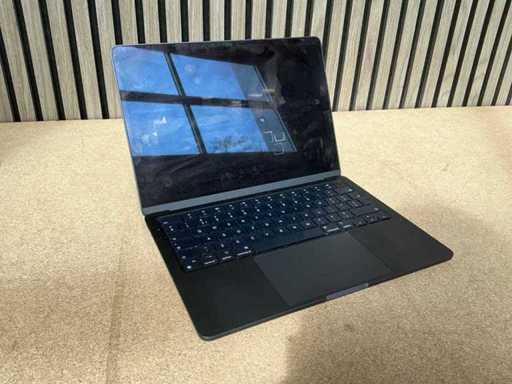 Apple - Macbook Air (M2, 2022) - Laptop