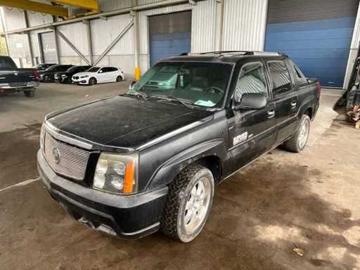2003 Cadillac Escalade - Classic Car