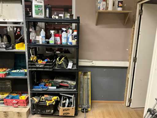 Partij diverse aannmersmaterialen