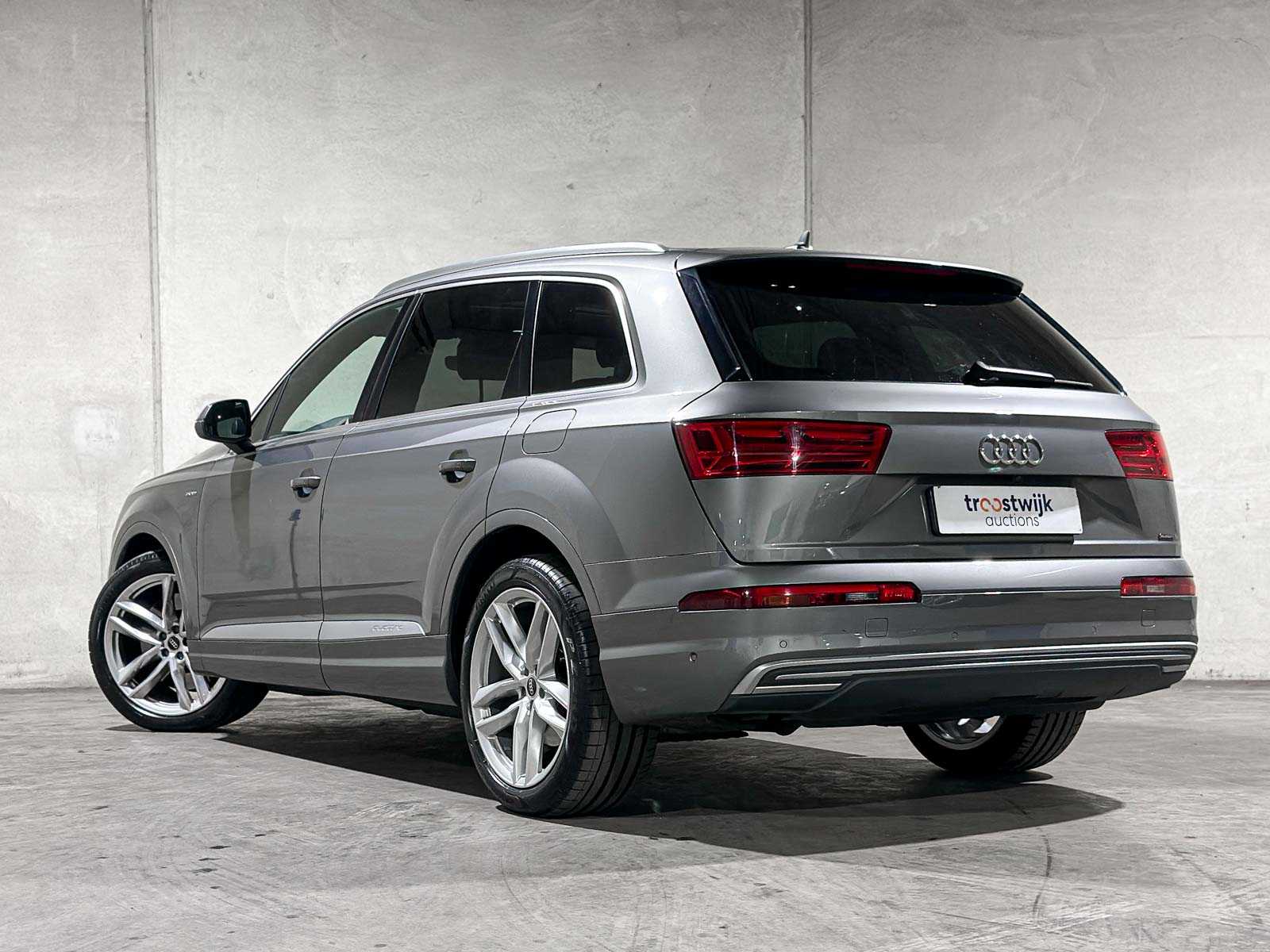 Audi Q7 3.0 TDI V6 e-tron Quattro Sport S-Line 258pk 2016 (Origineel-NL & 1e Eigenaar) Plug-In Hybrid, NB-194-Z (BTW AUTO)