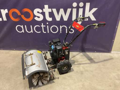 BRIO 2 Zamiatarka samojezdna