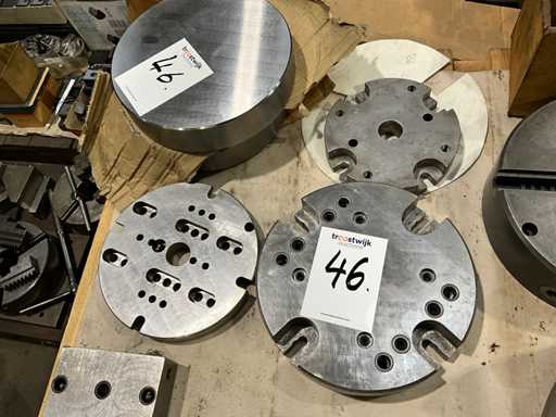 Tussenliggende flenzen en onbewerkte stukken (3x)