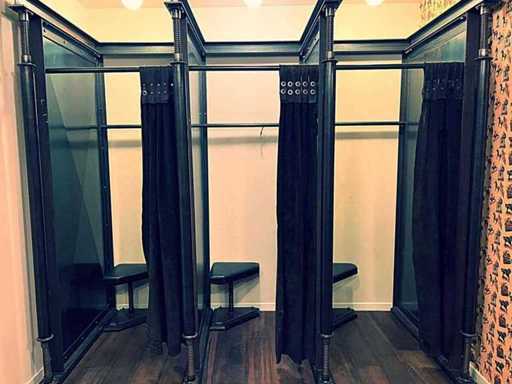 Fitting room industrial