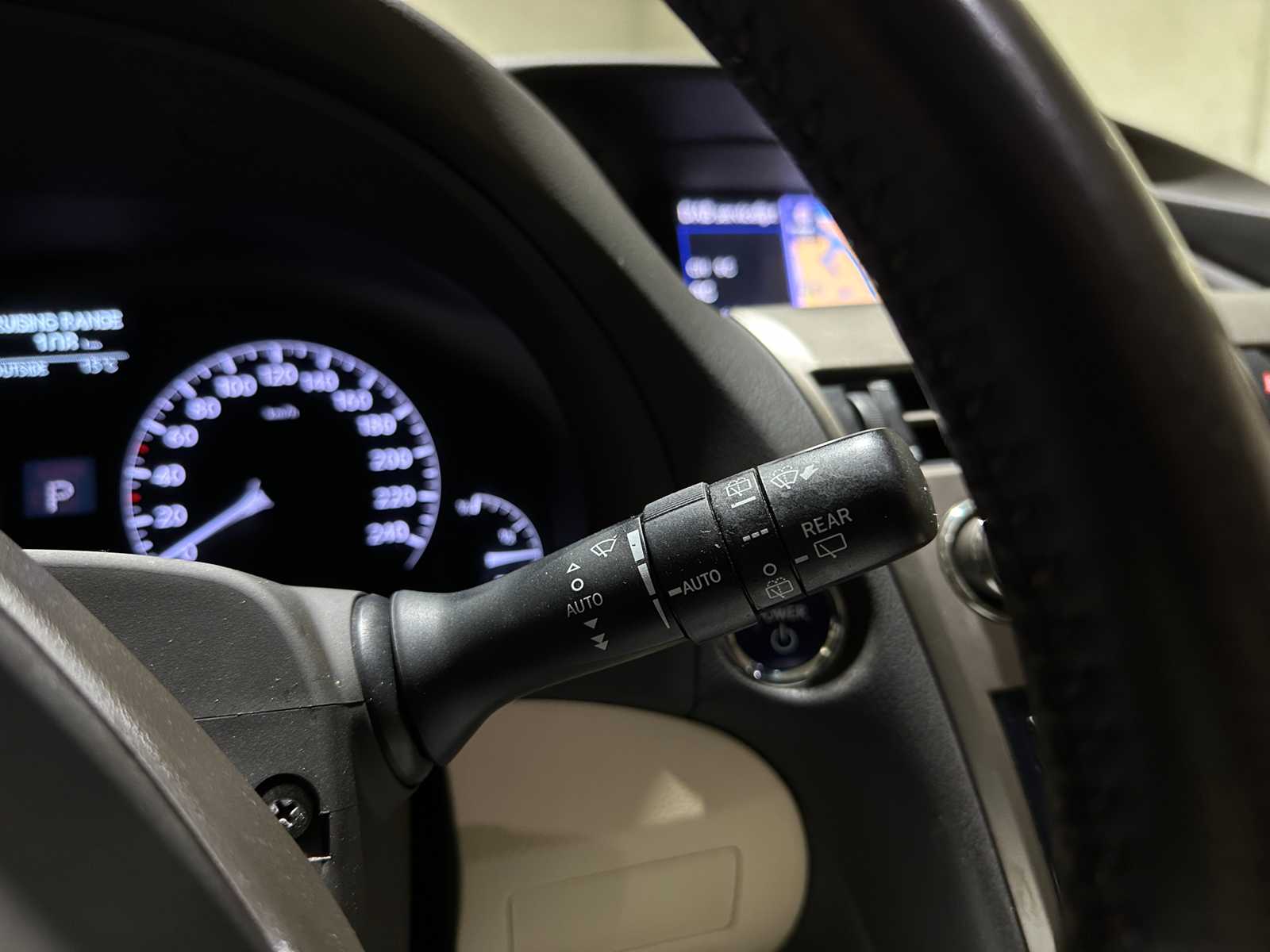 Lexus RX 450h 4WD Executive Edition 249hp 2013, 2-KZH-17