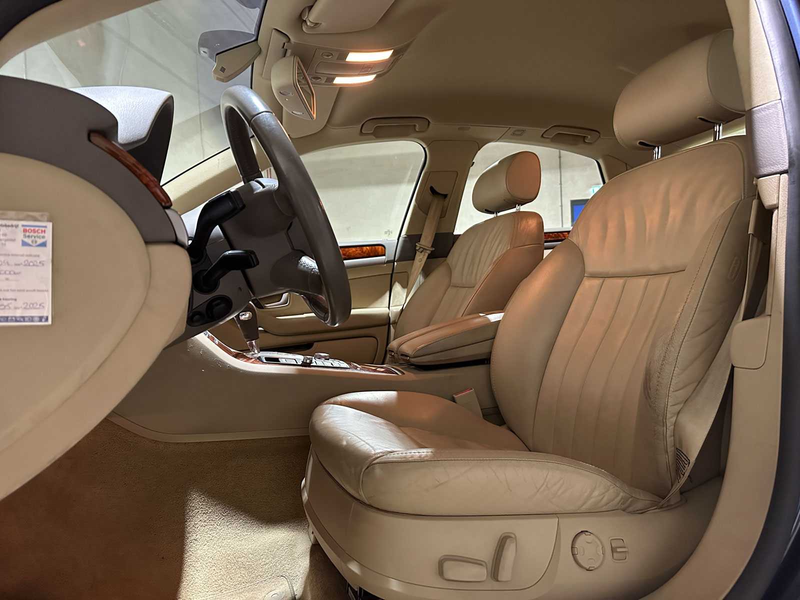 Audi A8 4.2 quattro Pro Line 350pk 2007, 25-XH-VZ