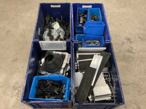 Charge hauptsächlich aus Solarmodul-Montagematerial