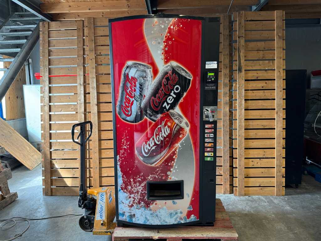 Vendo - 470 - Soft Drink Vending Machine - Vending Machine