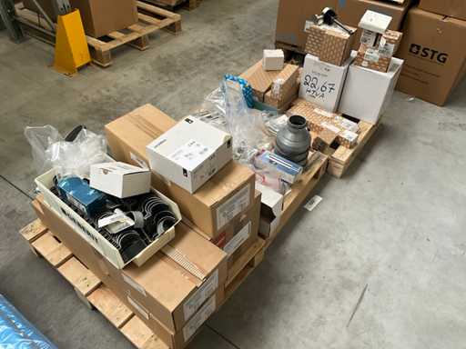 Lot d’accessoires sanitaires