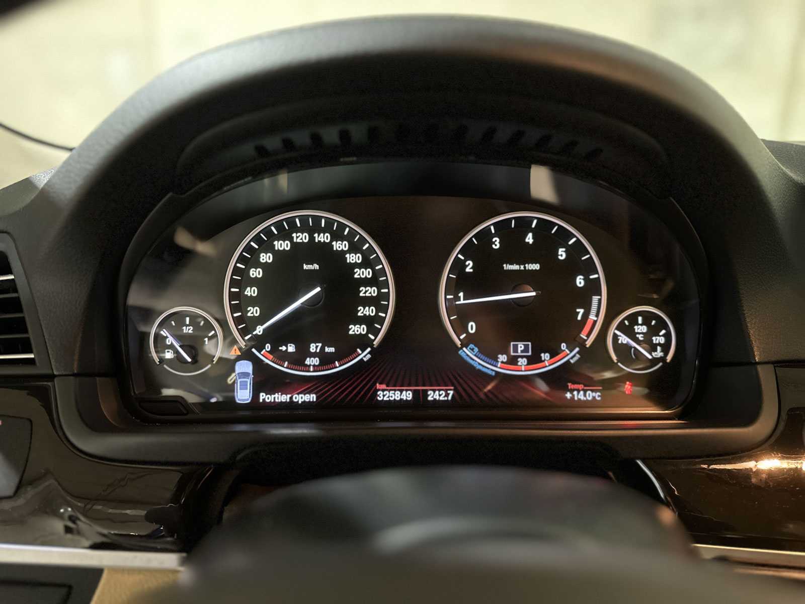 BMW 528xi Touring High Executive 245pk (Origineel-NL) 2012 5-serie, 89-TXH-2