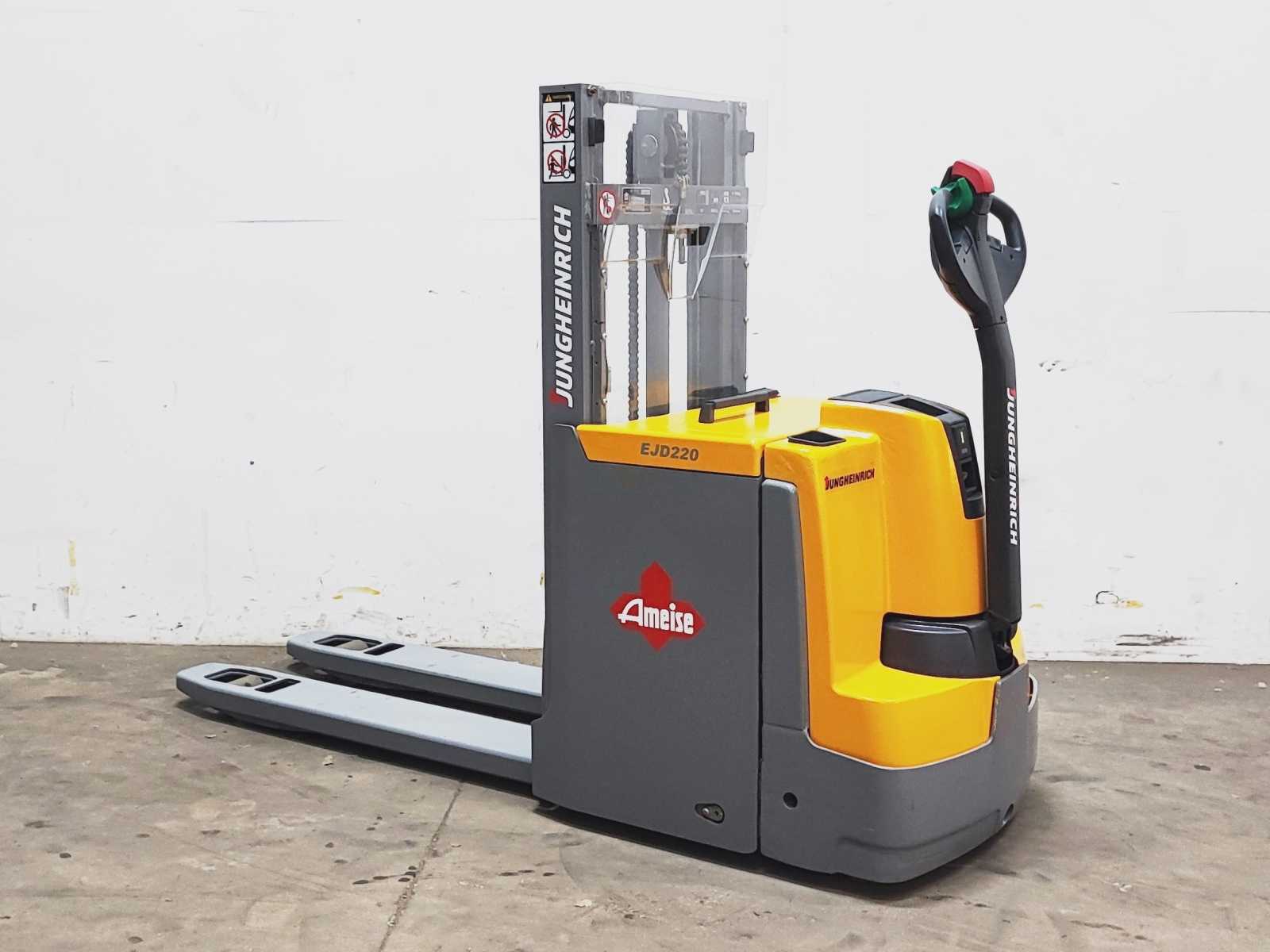 Jungheinrich – 2016 – EJD 220 – Stacker