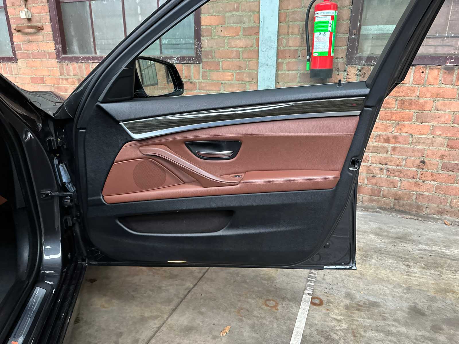 BMW 528i Touring Luxury Edition F11  245pk 2014 5-serie, 6-TZT-71