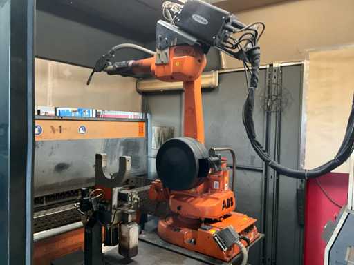 (C-1005) 2007 ABB RB 1600 M2004 6-axis welding robot