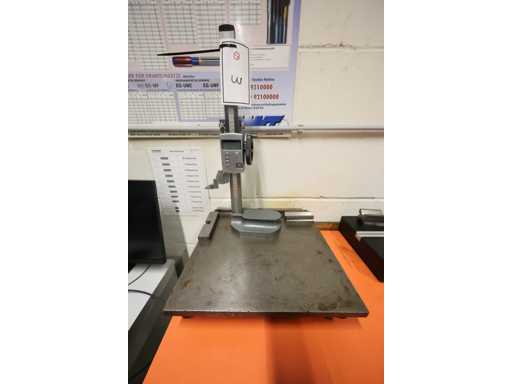   Digitales Höhenmessgerät