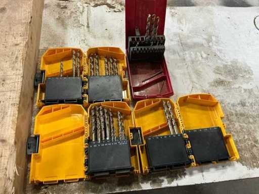 Borenset Dewalt + Dormer