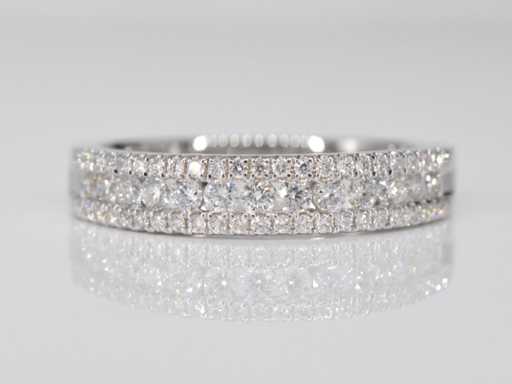 Witgouden ring met diamanten