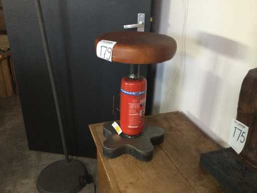 Sgabello di design Claire & Eef