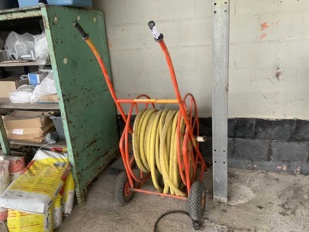 Professional reel with garden hose