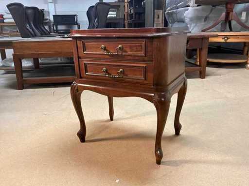 Tavolo laterale di Vienna