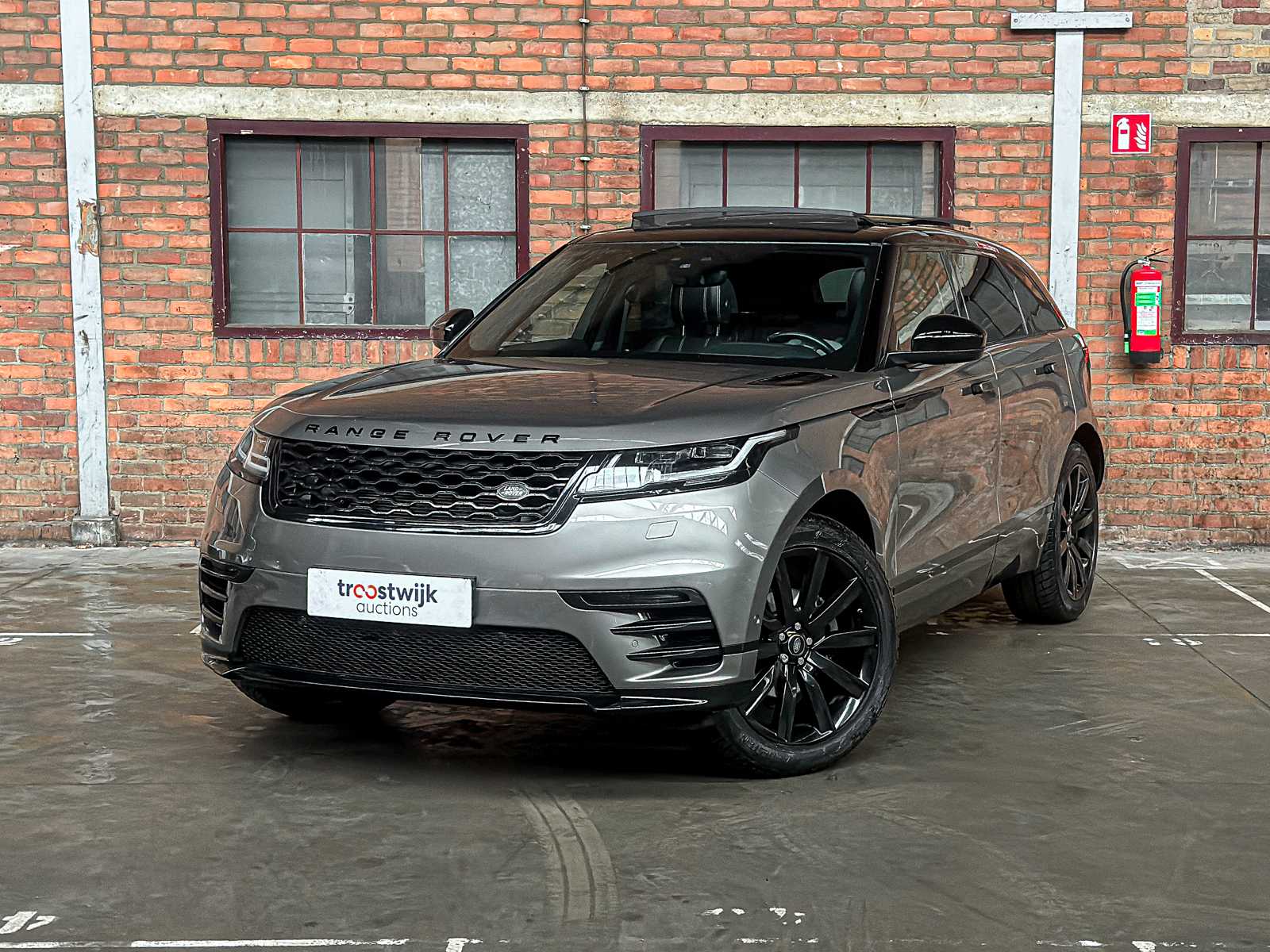 Land Rover Range Rover Velar 2.0 I4 AWD R-D HSE 237pk 2017, PP-174-L