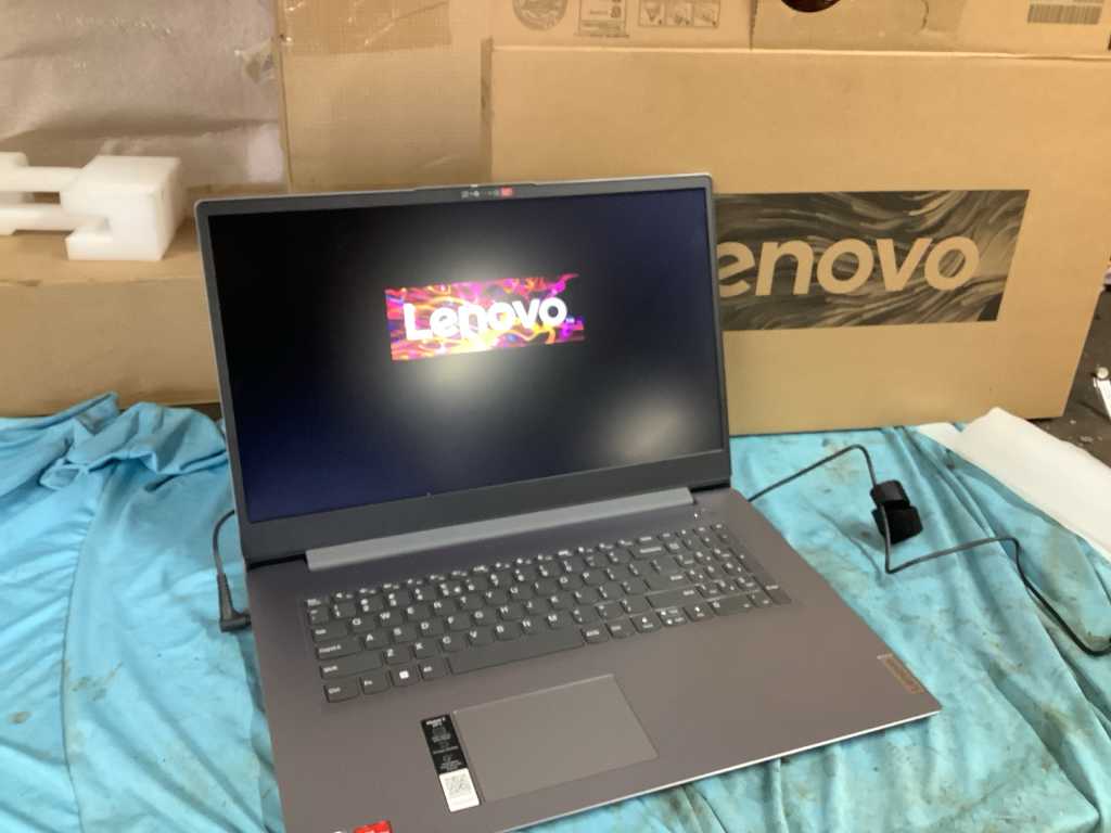 Lenovo ideapad 3 17ALC6 Laptop