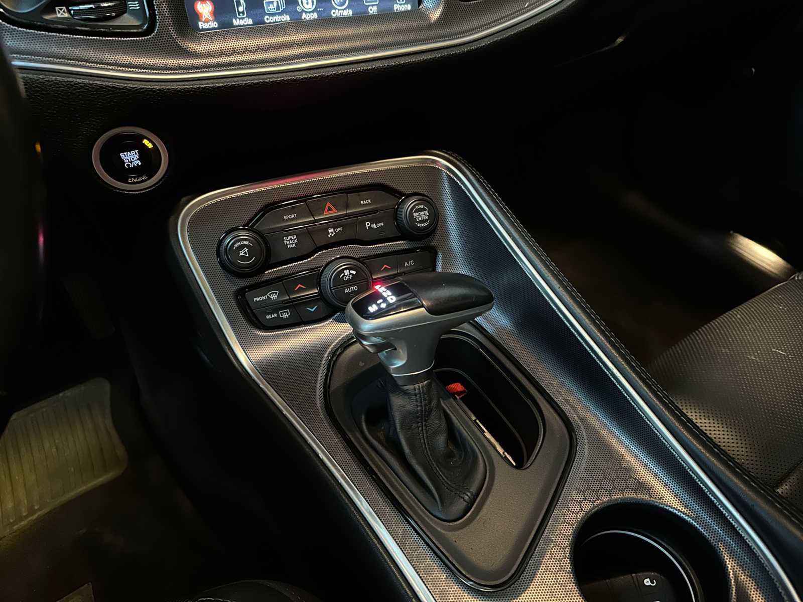 Dodge Challenger SXT PLUS 3.6 V6 305pk 2015