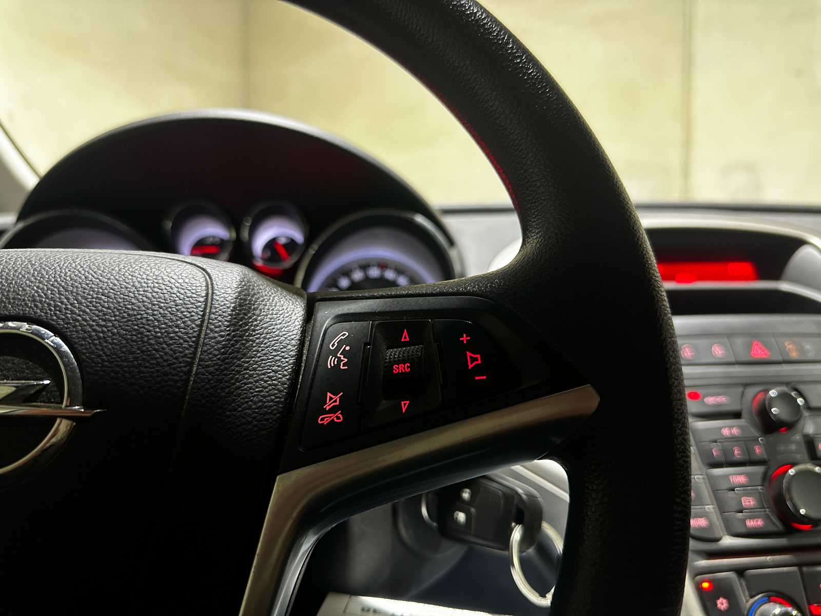 Opel Astra Sports Tourer 1.4 Design Edition 101pk 2013 (Origineel-NL), 5-SJJ-38